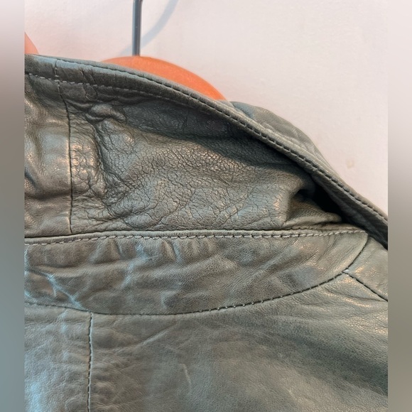 Madewell The Washed Leather Motorcycle Jacket - Picture 7 of 16